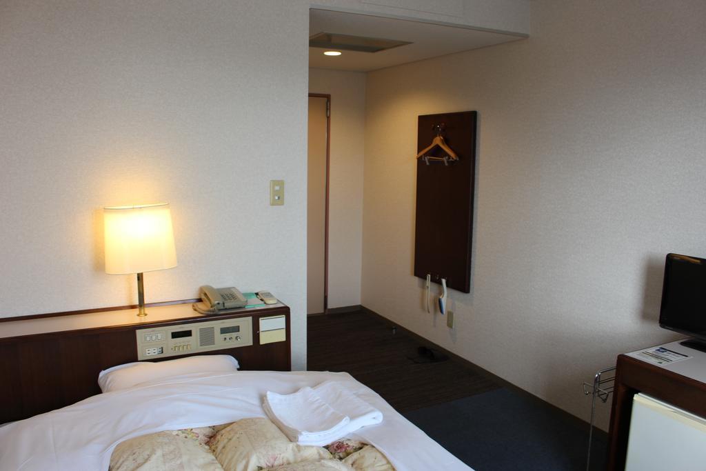 Hotel Higashihiroshima Hills Saijo Екстериор снимка